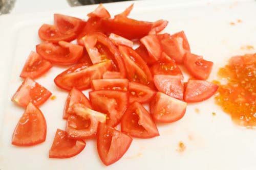 Cách làm món ức gà sốt cà chua thơm ngon hấp dẫn