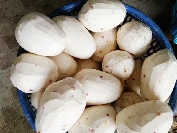 Cách nấu chè khoai sọ dẻo với nếp hay nước cốt dừa thơm ngon ngọt bùi - Ẩm  Thực Việt