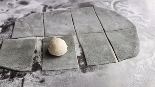 Cách làm bánh mochi trà xanh nhân kem chuẩn Nhật Bản