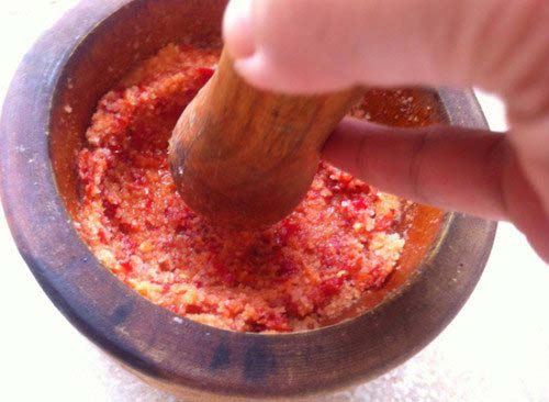 Bạn đã biết cách làm chùm ruột ngâm muối ớt sao cho ngon hay chưa?