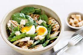 Salad with chicken and eggs. 7 SIMPLEST IDEAS FOR VEGETABLE SALAD RECIPES AT HOME